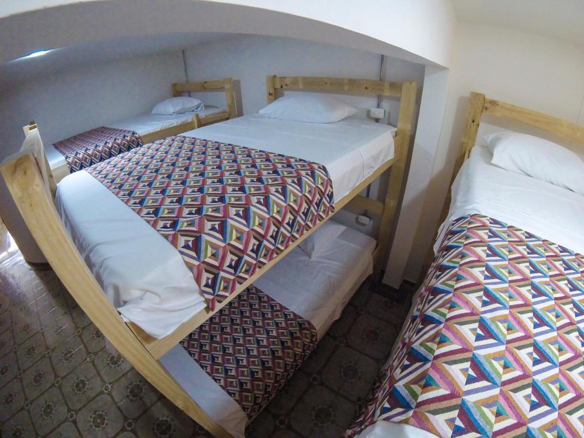 La Otra Mitad Hostel Арменія Екстер'єр фото